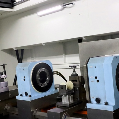 ডাবল স্পিন্ডেল CNC লেদ মেশিন ৫.৫ কিলোওয়াট বৈদ্যুতিক মোটর ৩৮০V
