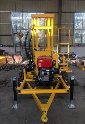 YZ50-150H হাইড্রোলিক ডিজেল ওয়াটার ওয়েল ড্রিলিং মেশিন অপশনাল হুইল / ক্রলার চ্যাসি 210 মি গভীর হোল ড্রিলিং রিগ ম্যাক্স 400 মিমি ব্যাসার্ধ পরিবর্তনশীল গতির জল ড্রিলিং সরঞ্জাম ফার্ম সেচ জন্য